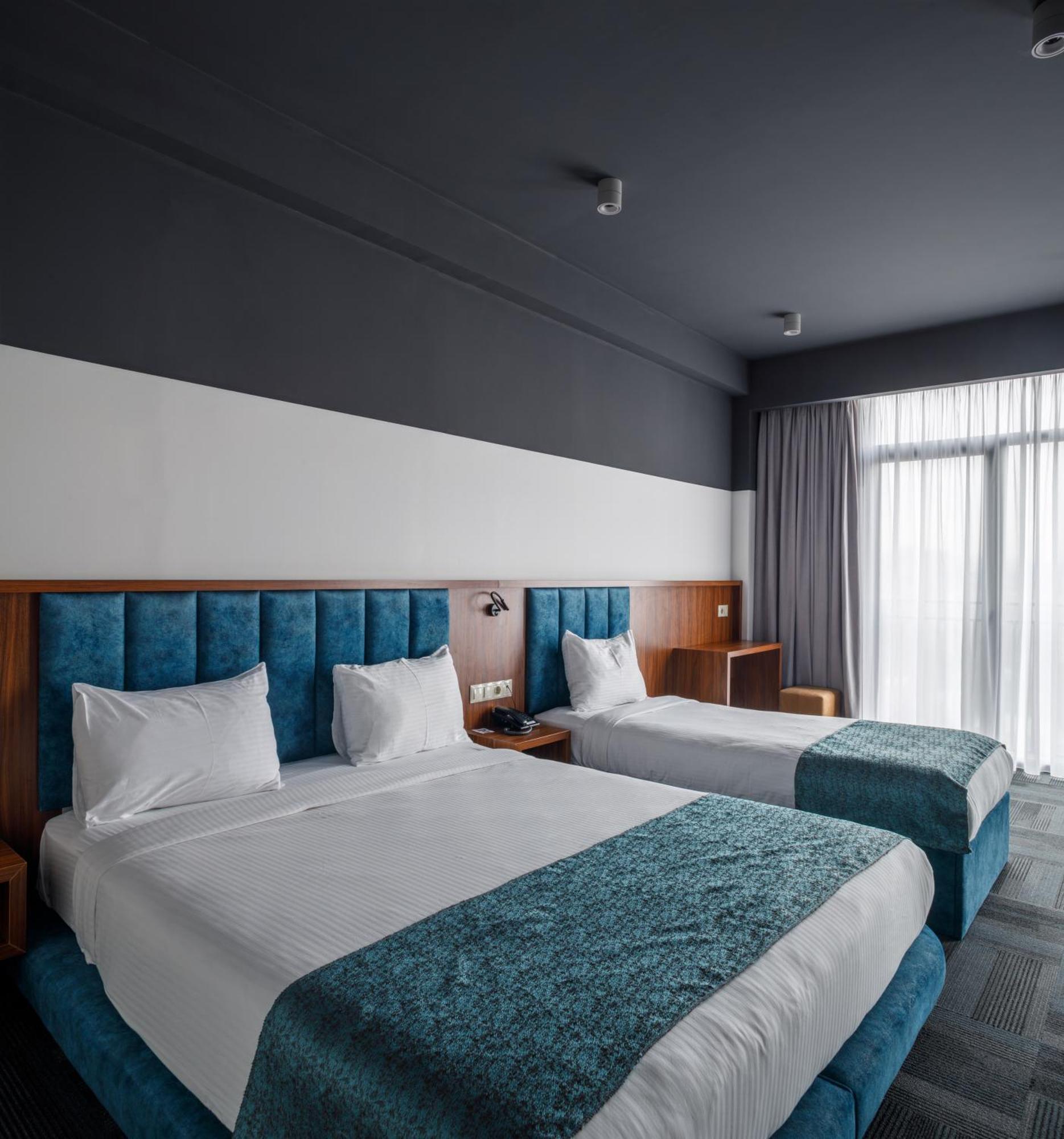 Address Inn Tbilisi Ngoại thất bức ảnh